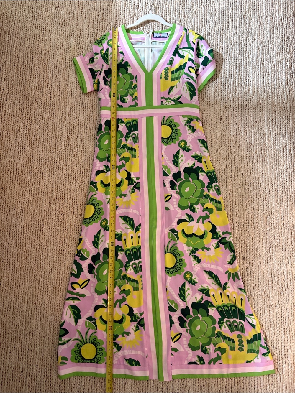 V-Neck Floral Maxi Dress in Pink and Green - Picture 4 of 8
